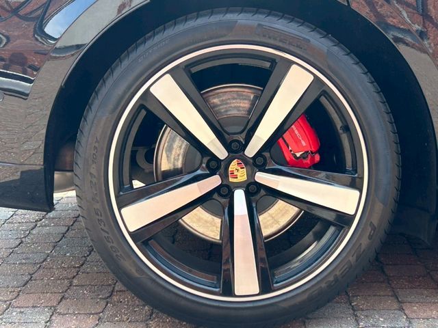 PORSCHE PORSCHE Macan 2023