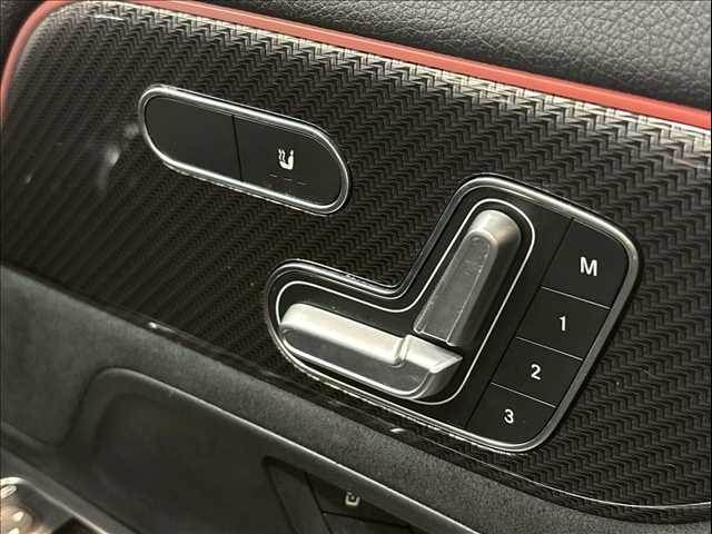 MERCEDES BENZ MERCEDES BENZ GLA class 2020