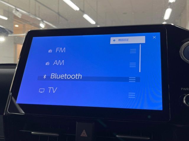 TOYOTA VOXY HYBRID 2023