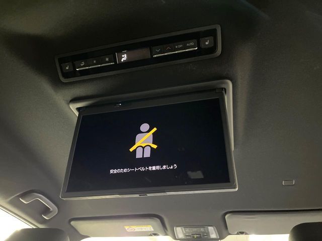 TOYOTA VOXY HYBRID 2023