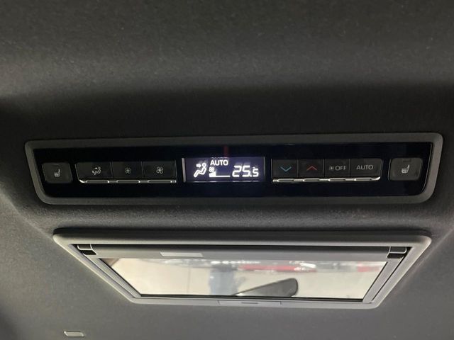 TOYOTA VOXY HYBRID 2023