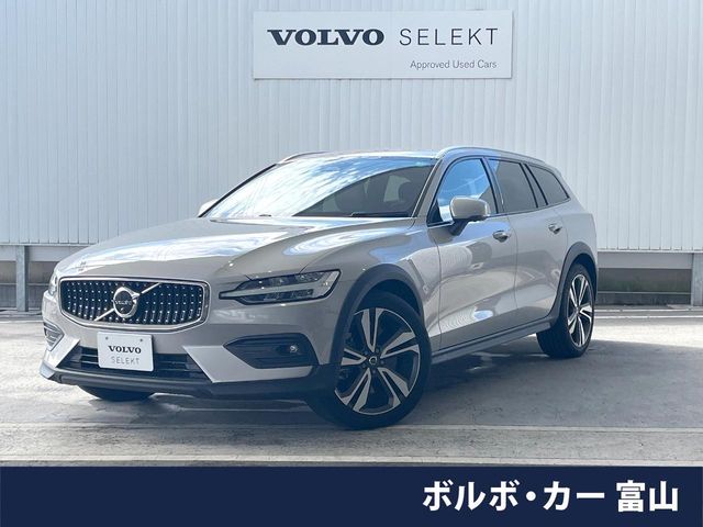 VOLVO VOLVO V60 CROSS COUNTRY 2022