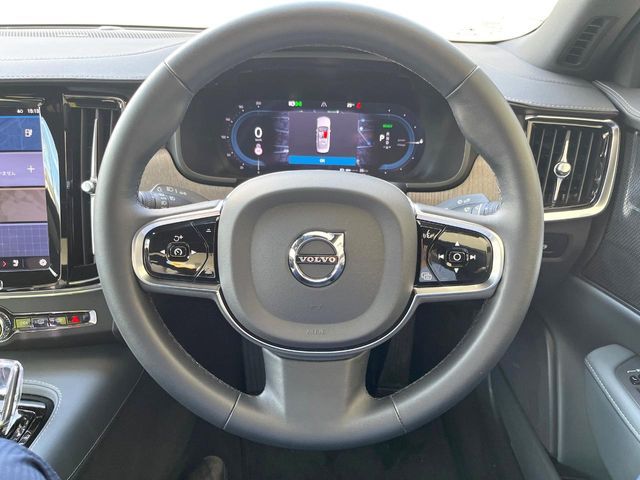 VOLVO VOLVO S90 2023