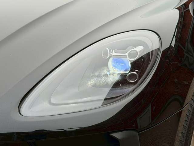 PORSCHE PORSCHE Macan 2020