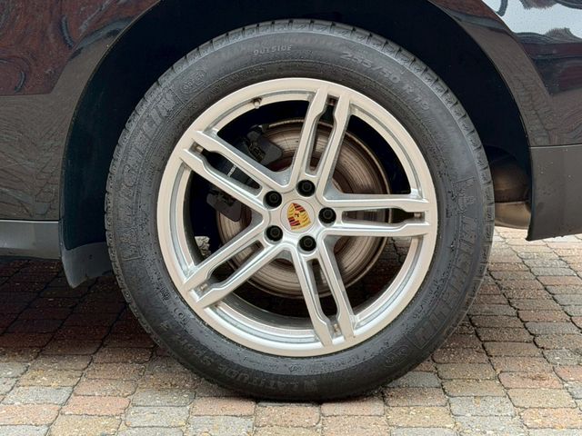 PORSCHE PORSCHE Macan 2020