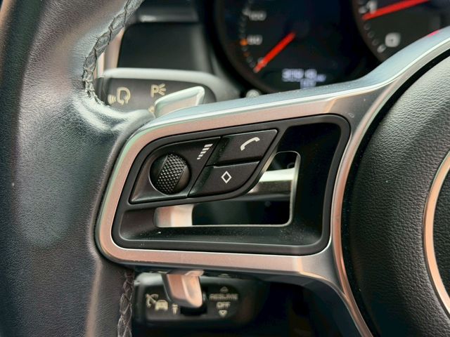 PORSCHE PORSCHE Macan 2020