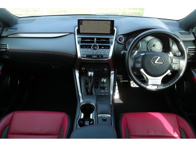 TOYOTA LEXUS NX300h 2020