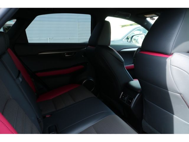 TOYOTA LEXUS NX300h 2020