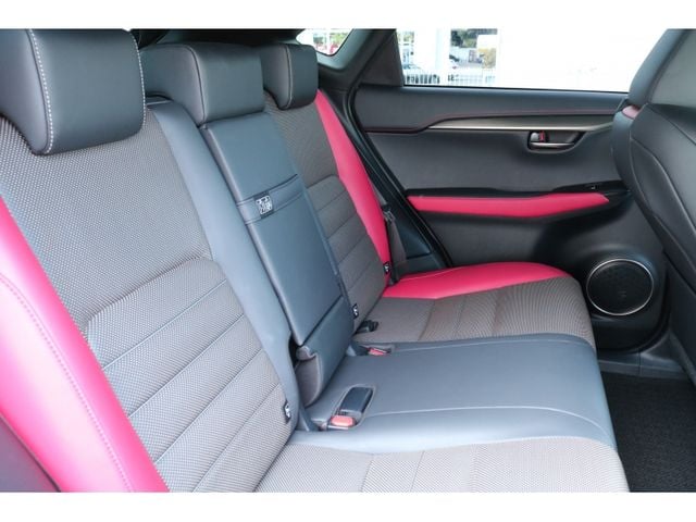 TOYOTA LEXUS NX300h 2020