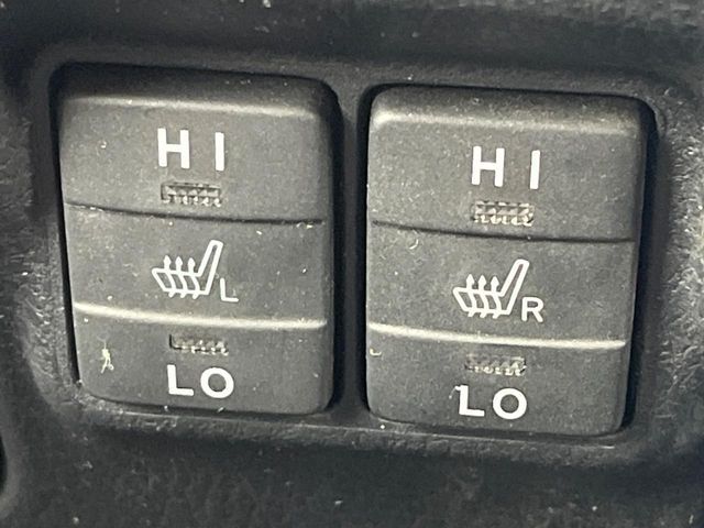 TOYOTA NOAH HYBRID 2018