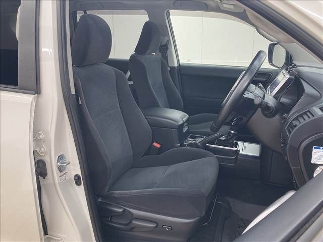 TOYOTA LANDCRUISER PRADO 2020