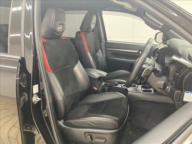 TOYOTA HILUX 4WD 2022