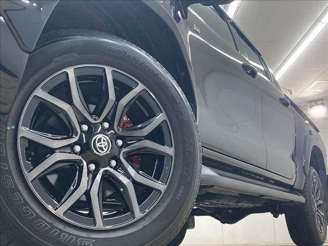 TOYOTA HILUX 4WD 2022