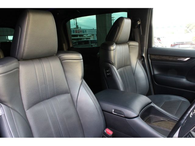 TOYOTA ALPHARD 2018