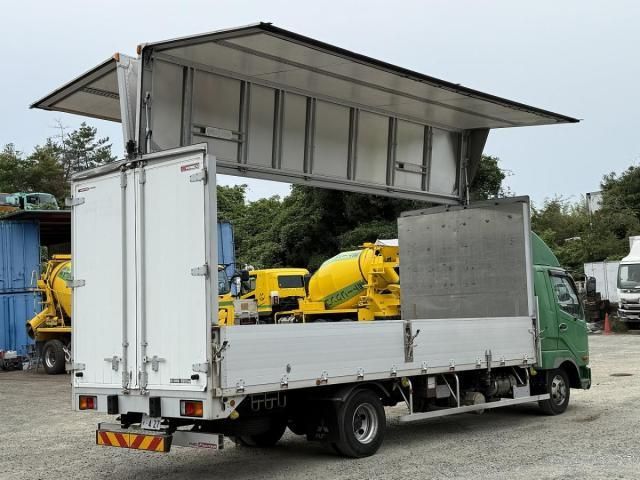 MITSUBISHI FUSOU FIGHTER 2017