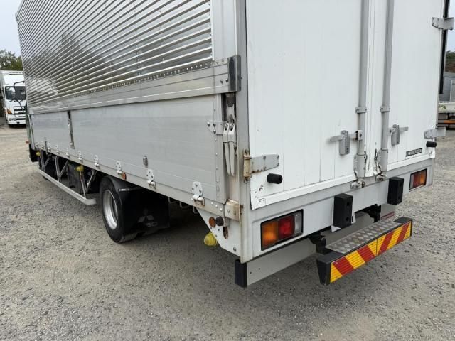 MITSUBISHI FUSOU FIGHTER 2017