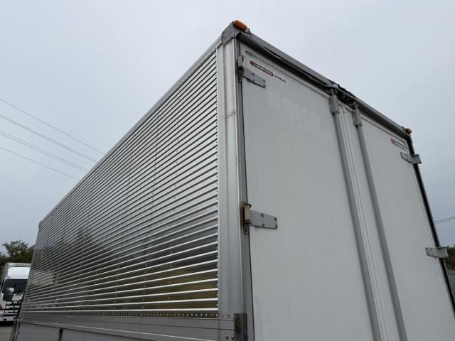 MITSUBISHI FUSOU FIGHTER 2017