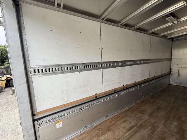 MITSUBISHI FUSOU FIGHTER 2017