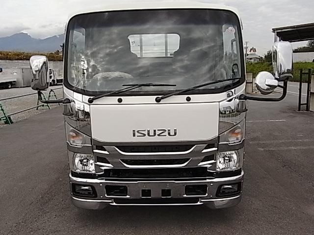 ISUZU ELF 2015