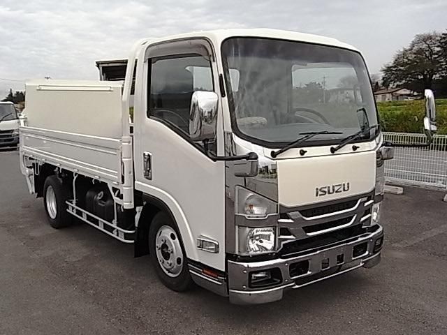 ISUZU ELF 2015
