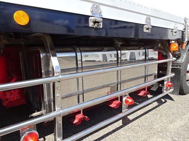 MITSUBISHI FUSOU SUPER GREAT 2016