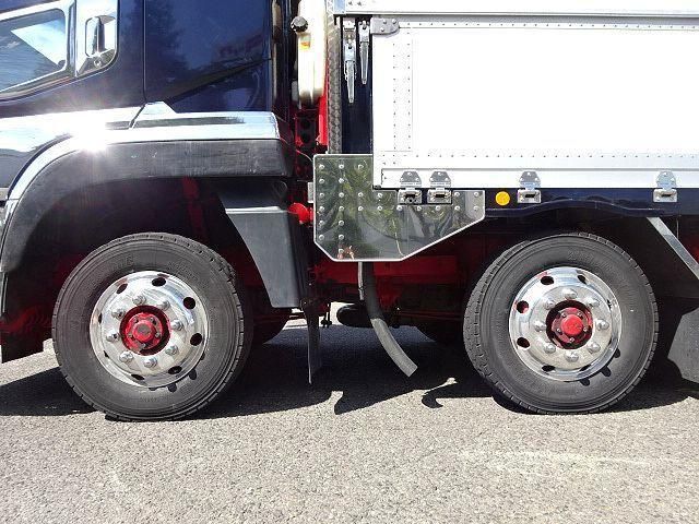 MITSUBISHI FUSOU SUPER GREAT 2016