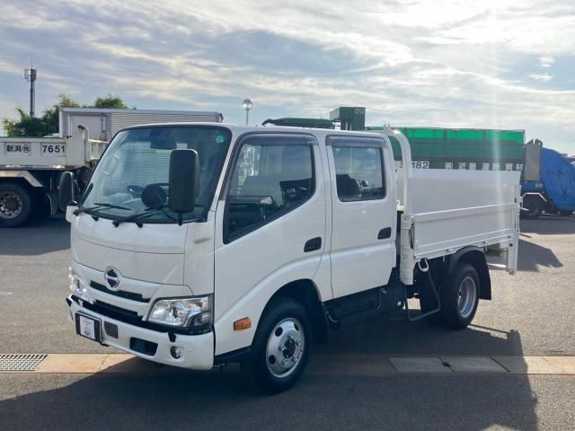 HINO DUTRO 2024