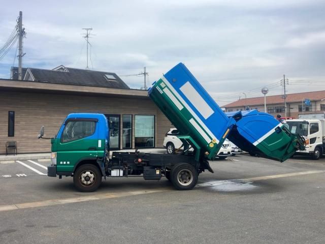 MITSUBISHI CANTER 2017