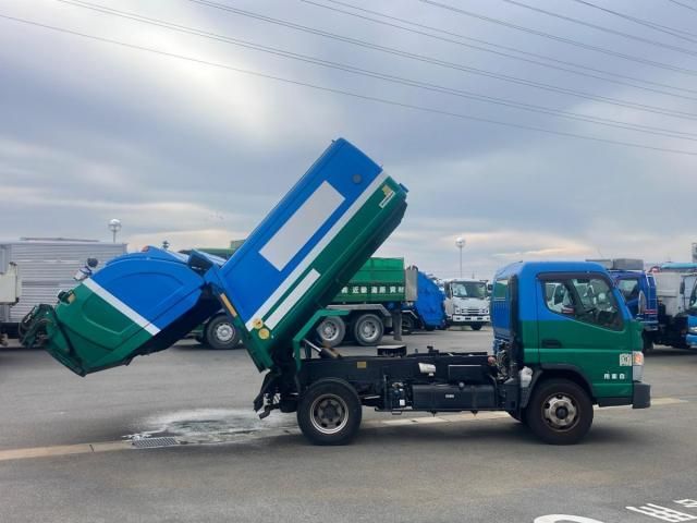 MITSUBISHI CANTER 2017