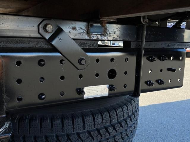 MITSUBISHI CANTER 2021