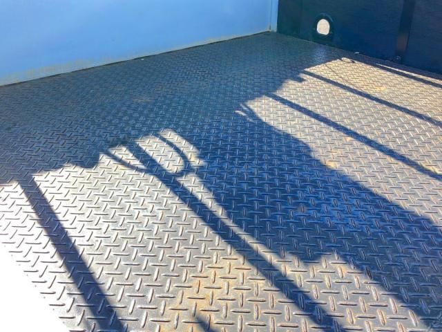 MITSUBISHI CANTER 2005