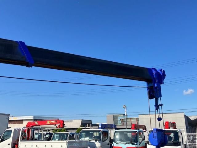 MITSUBISHI CANTER 2005