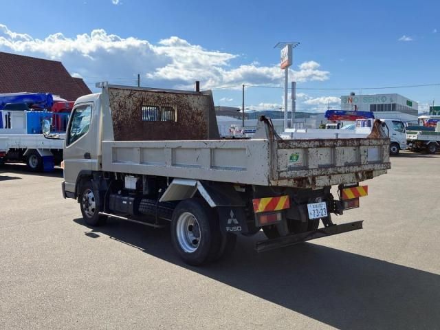 MITSUBISHI CANTER 2015