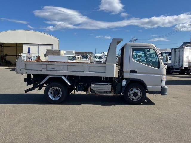 MITSUBISHI CANTER 2015