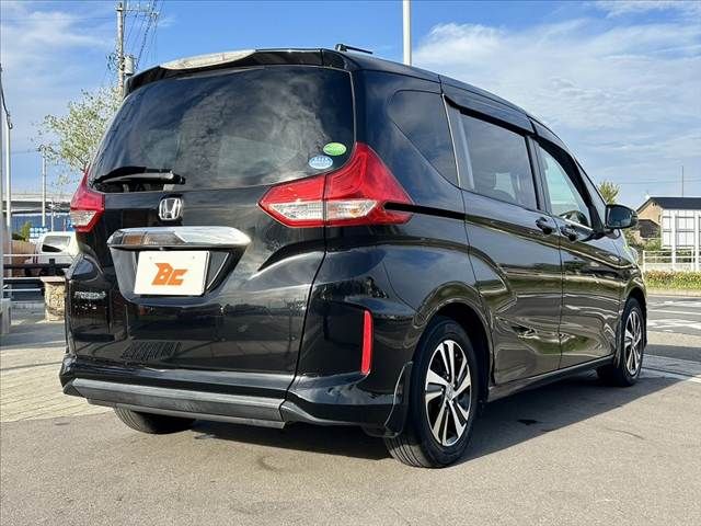 HONDA FREED plus 2017