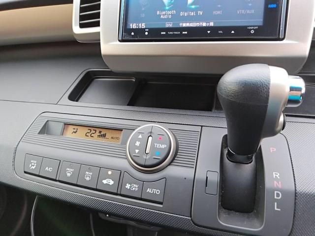 HONDA FREED Spike 2013