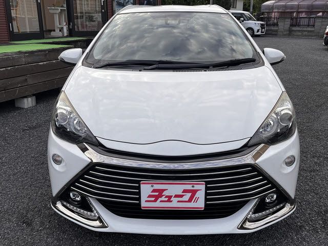 TOYOTA AQUA 2016