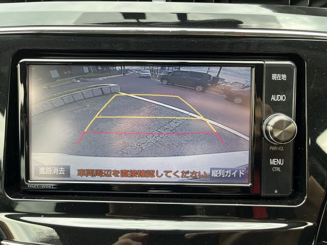 TOYOTA PRIUS Alpha 2016