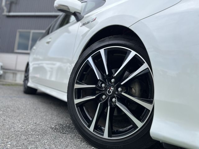 TOYOTA PRIUS Alpha 2016