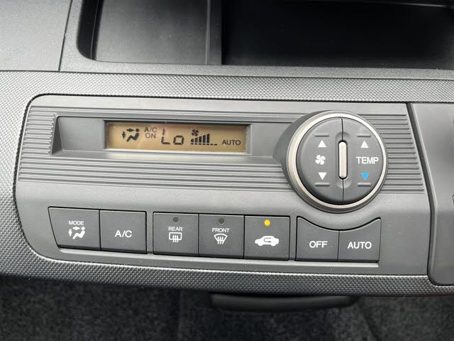 HONDA FREED Spike 2010