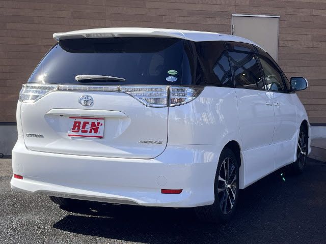 TOYOTA ESTIMA 2012