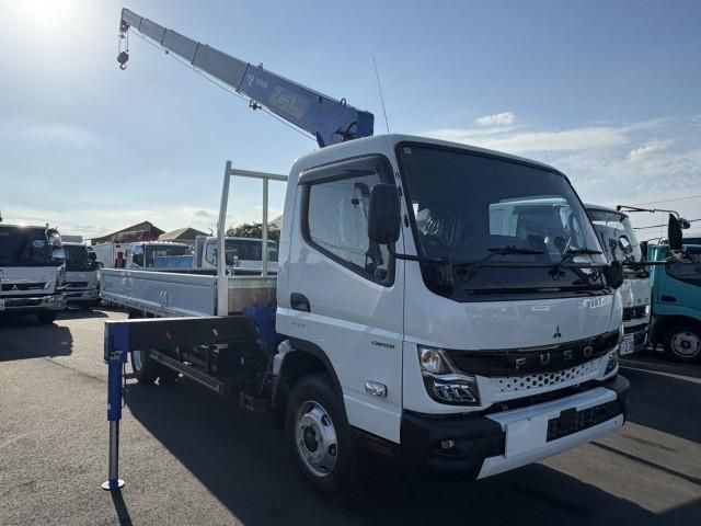 MITSUBISHI CANTER 2025