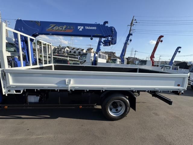 MITSUBISHI CANTER 2025