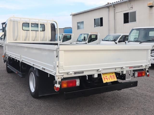 HINO DUTRO 2020