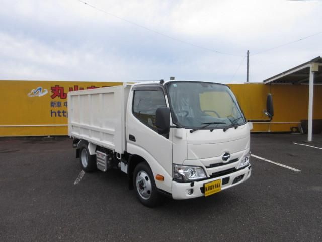 HINO DUTRO 2024