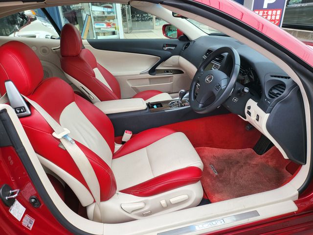 TOYOTA LEXUS IS250C 2009