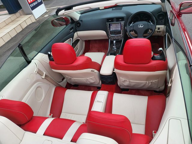 TOYOTA LEXUS IS250C 2009