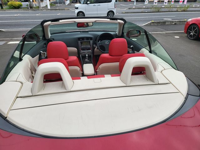 TOYOTA LEXUS IS250C 2009