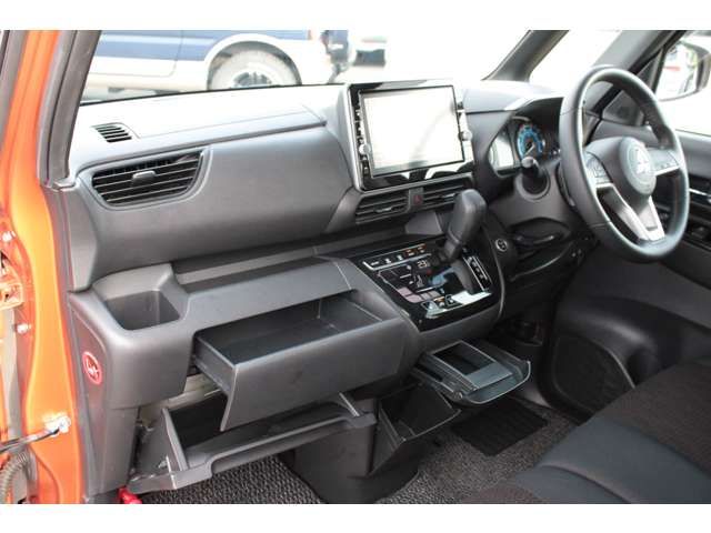 MITSUBISHI ek X SPACE 2021