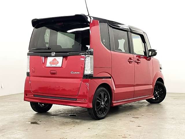 HONDA N BOX CUSTOM 2015